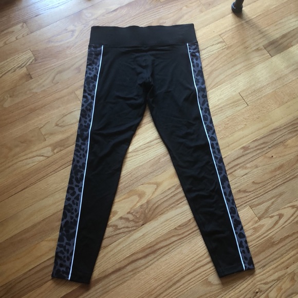 NWOT PINK Side pocket leggings - Picture 5 of 5